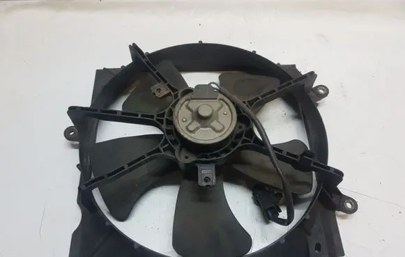 Toyota Avensis T220 Electric radiator cooling fan 1636374250