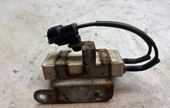 Toyota Yaris Coolant fan relay 2468106110B