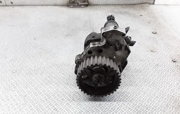 Renault Laguna II Fuel injection high pressure pump 0445010075 8200108225