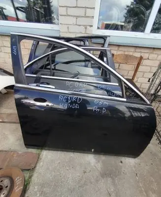 Honda CR-V Front door