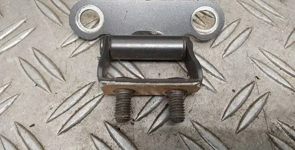 Toyota Urban Cruiser (XP110) Tailgate/trunk/boot hinge