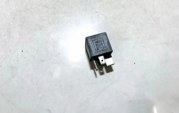 Audi A6 S6 C5 4B Other relay 8d0951253 v23134j52x300