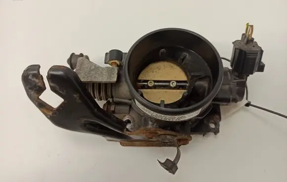 Ford Focus Throttle valve XS4U9E927LA XS4ULD020930H2 020930H2