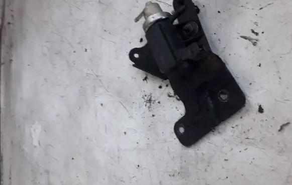 Volkswagen PASSAT B5 Turbo solenoid valve H0906627