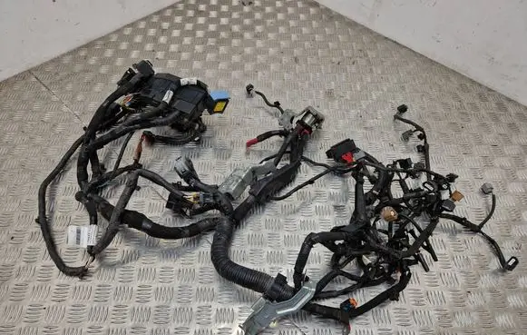Renault Kadjar Engine installation wiring loom 242704ED0A 240118276R P7613