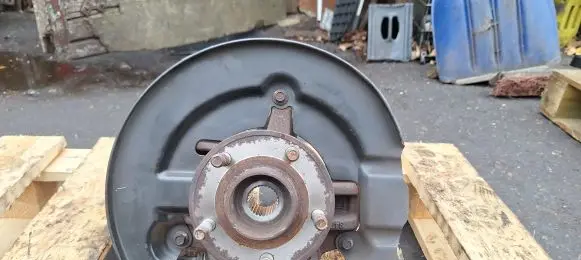 Ford Focus Front wheel hub 3K171DNC