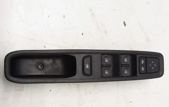 Dacia Sandero III Quarter vent window switch 809611146R