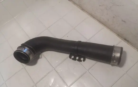 Volkswagen Golf Plus Intercooler hose/pipe 1K0145838N