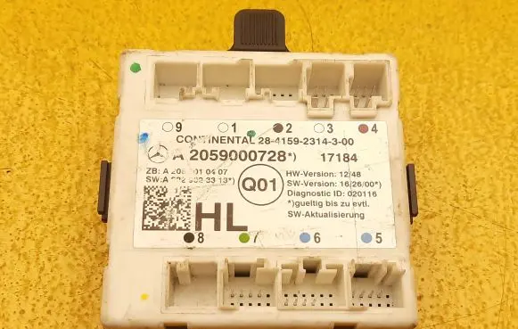 Mercedes-Benz C W205 Door control unit/module A2059000728