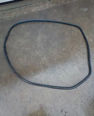 Toyota Verso Rear door rubber seal (on body) 