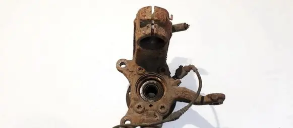 Volkswagen Touran I Front wheel hub