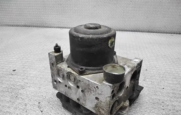 Mazda 6 ABS Pump 2059152