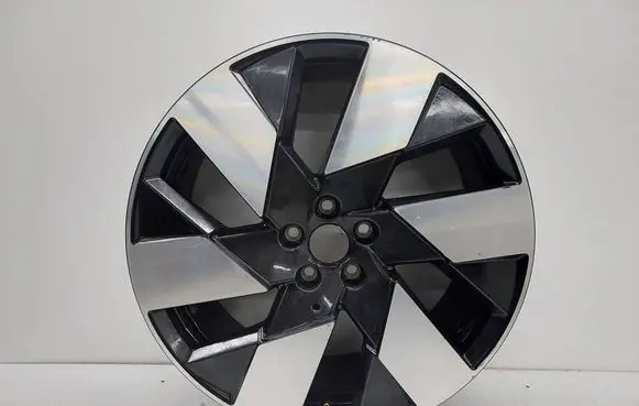 Volvo XC40 R20 alloy rim 32358303