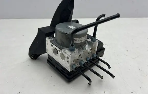 Mini One - Cooper F56 F55 Fan control module 6893707 6893708