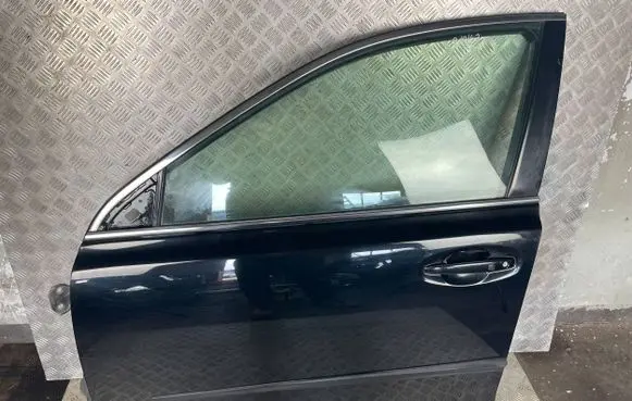 Subaru Outback Front door