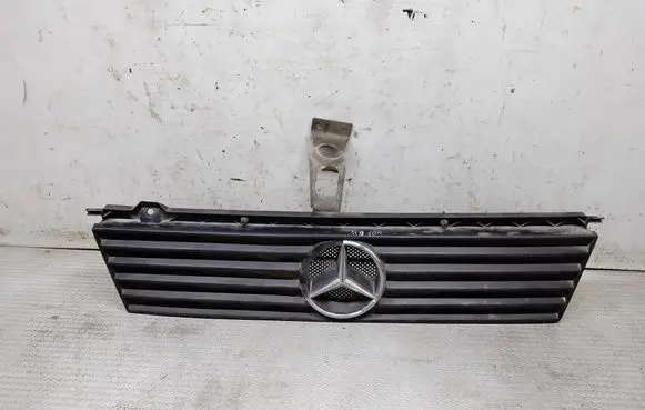 Mercedes-Benz 100 W631 Front bumper upper radiator grill 6317510218