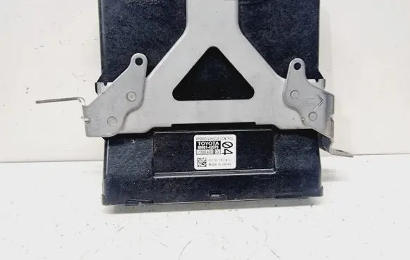 Toyota RAV 4 (XA40) Other control units/modules 8998142070
