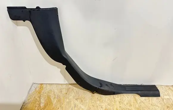 Audi A8 S8 D2 4D Rear sill trim cover