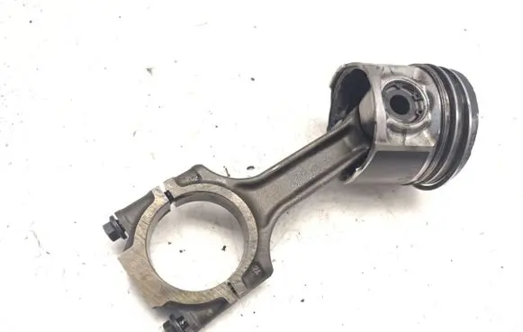 Fiat Bravo Piston with connecting rod