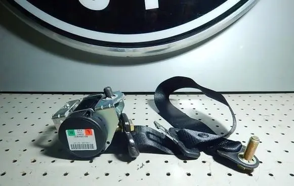 Mercedes-Benz Vaneo W414 Seat belt trim a4148601085