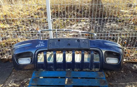 Jeep Cherokee Front bumper OEM