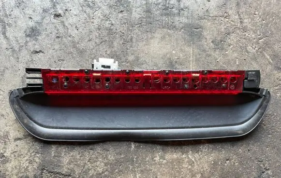BMW 3 E90 E91 Third/center stoplight 168644