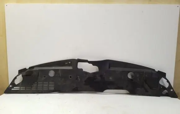 Radiator trim