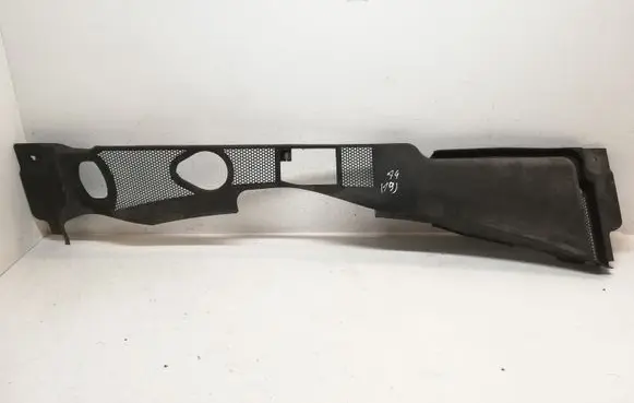 Audi A4 S4 B8 8K Wiper trim 8K1819447