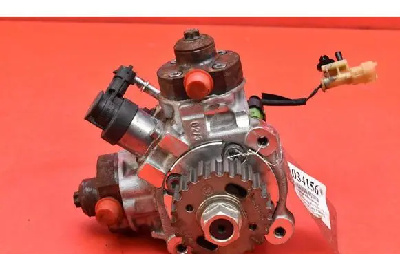 Land Rover Range Rover Sport L320 Fuel injection high pressure pump 0445010629