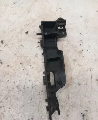 Audi A6 C7 Front bumper mounting bracket 4G0807284