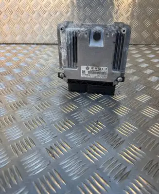 Volkswagen PASSAT CC Engine control unit/module 06J906026D 0261201782