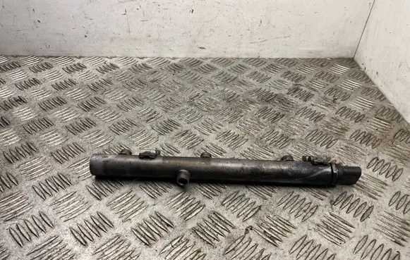 Mercedes-Benz R W251 Fuel main line pipe A6420703095