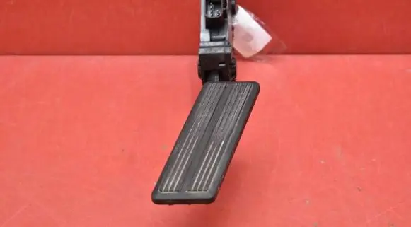 Chrysler Grand Voyager IV Accelerator throttle pedal 034P-E4203