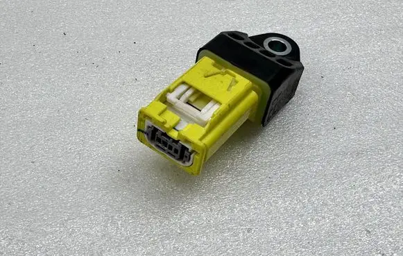 Toyota Prius+ (ZVW40) Airbag deployment crash/impact sensor 8983152030
