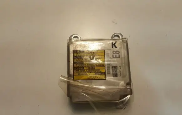 Toyota Prius (XW20) Airbag control unit/module 8917047380