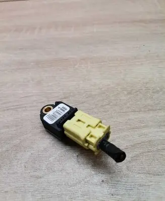 Lexus IS 220D-250-350 Airbag deployment crash/impact sensor 898310W040