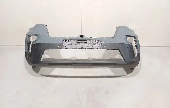 Nissan NV300 Front bumper 620269696R