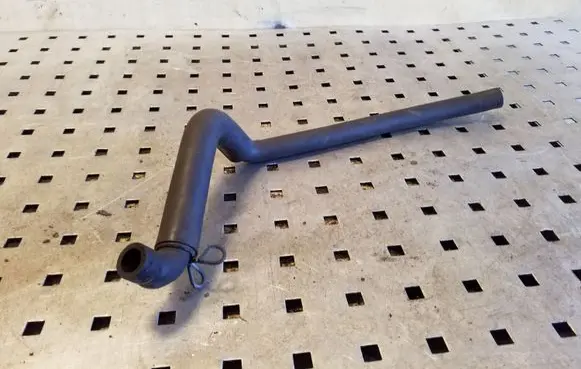 Subaru Legacy Engine coolant pipe/hose