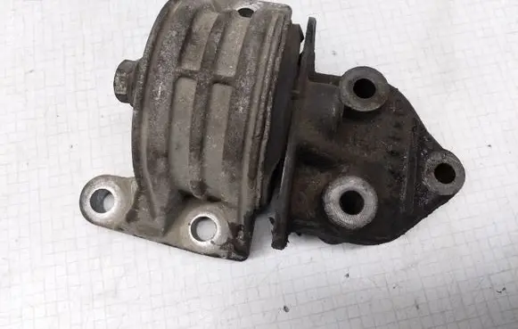 Fiat Ducato Engine mount bracket