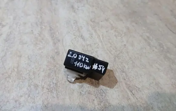 Toyota Avensis T270 Other relay 895A147010
