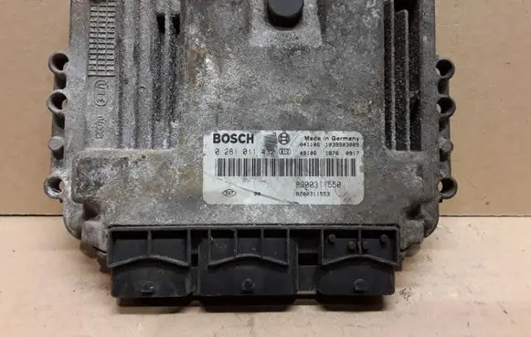 Renault Master II Engine control unit/module 0281011432