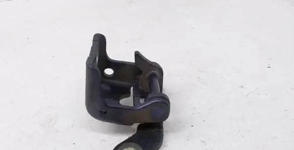 Honda CR-V Rear door upper hinge