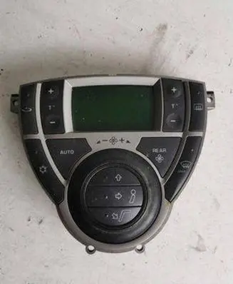 Peugeot 807 Climate control unit 14874990