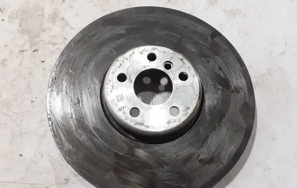 BMW 5 G30 G31 Front brake disc 6875284