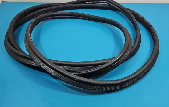 Renault Trafic III (X82) Seal rubber (tailgate) IMPRK1550777