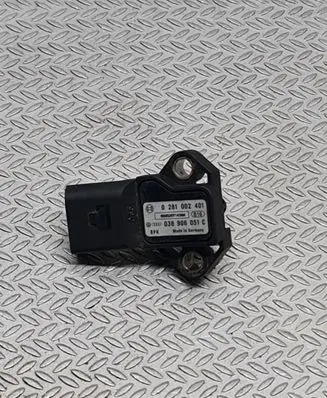 Volkswagen Golf VI Air pressure sensor 0281002401 038906051C 090529T1458A