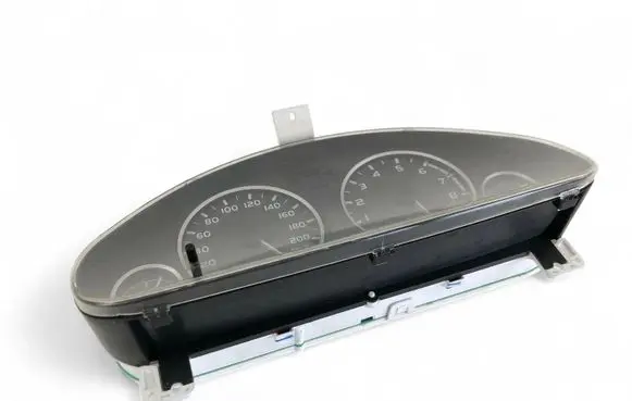 Mitsubishi Space Star Speedometer (instrument cluster) 216745454