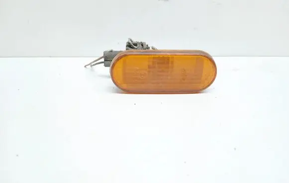 Volkswagen Polo III 6N 6N2 6NF Front fender indicator light 3A0949117A