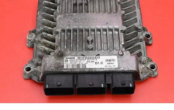Volvo V50 Engine control unit/module ECU 30729518
