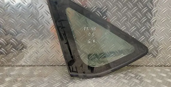 Toyota Prius (NHW20) Rear side window 43R005834